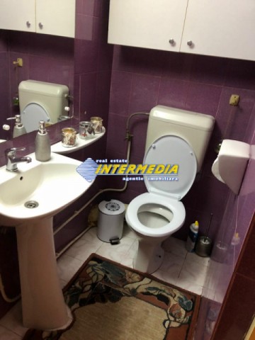 apartament-3-camere-decomandat-finisat-si-mobilat-de-vanzare-ultracentral-in-centru-4